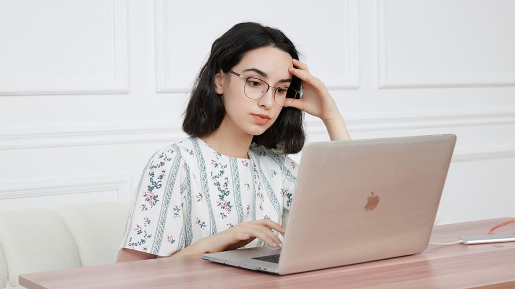 Uploadarticle.com hot